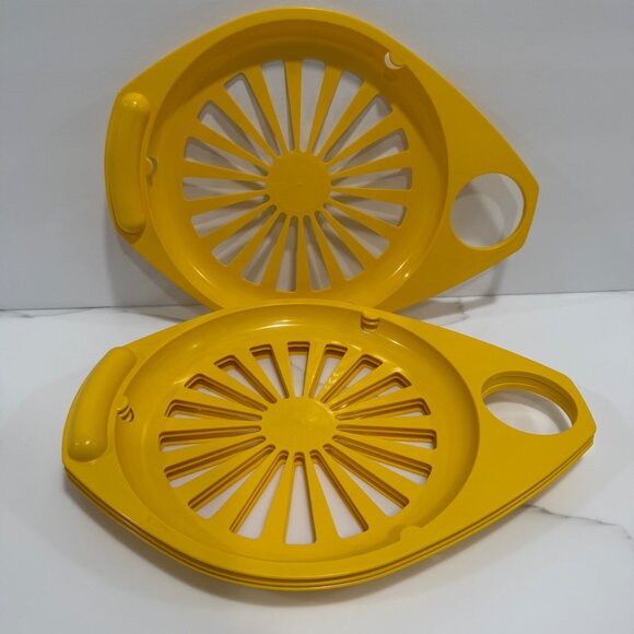 VTG 70s FREM Corp Set of 4 Paper Plate & Drink Holder Yellow Camping Retro - Picture 5 of 8